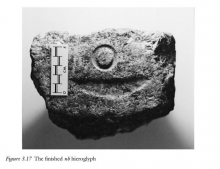 Exp : Hiéroglyphe taillé au Silex dans du Granite Rose